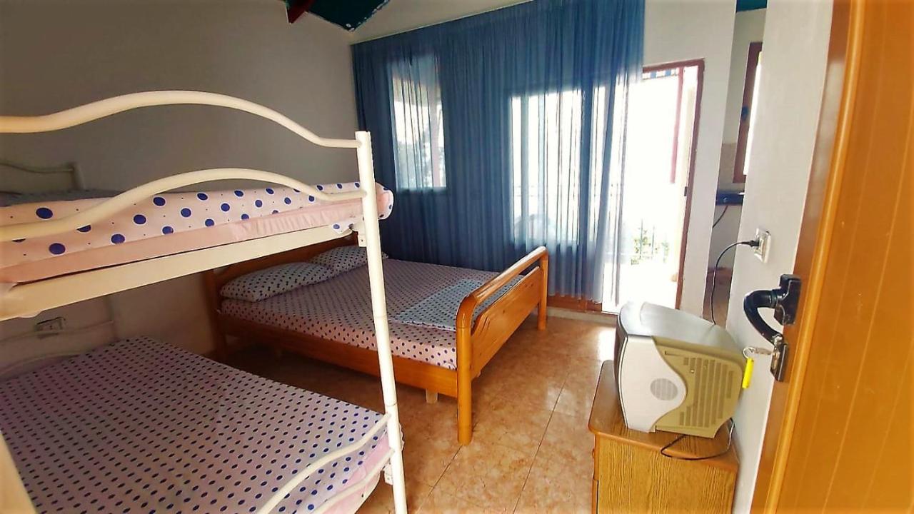 Ramo'S Cozy Beachside Haven With Panoramic Views - 2Nd Vlora Kültér fotó